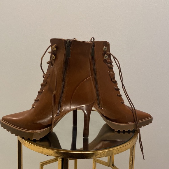 MK Cognac Zipper Up Lace MK Logo Leather Bootie 6.5M - Picture 4 of 9